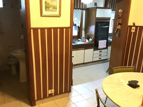 Depto Tipo Casa 5 ambientes con 1 baño
