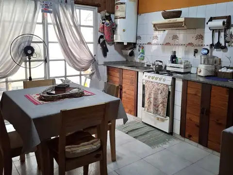 Depto Tipo Casa 4 ambientes con 1 baño