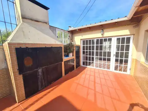 Depto Tipo Casa 3 ambientes con 3 baños