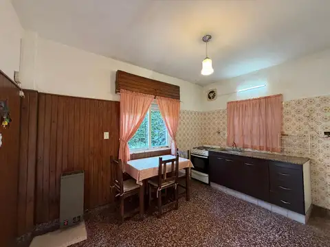 Casa con dos locales independientes