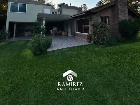CASA + PILETA + BOTERA EN VENTA - VILLA DEL DIQUE