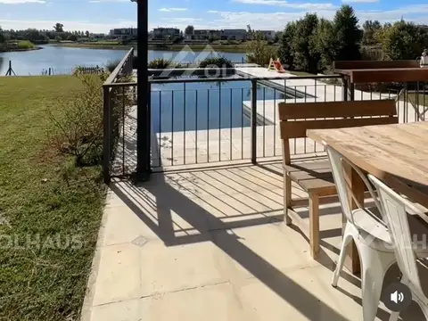 Casa en Alquiler Temporal con 3 cocheras
