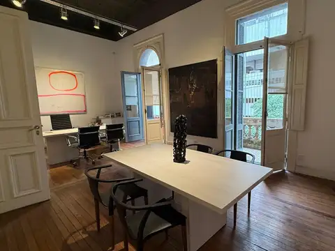 ALQUILER OFICINAS EN PLANTA ALTA. EXCELENTE ESTADO Y CATEGORÍA. MITRE 719