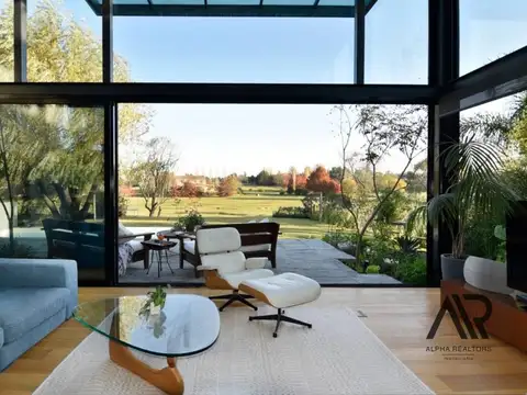 Casa 5 ambientes con 3 baños