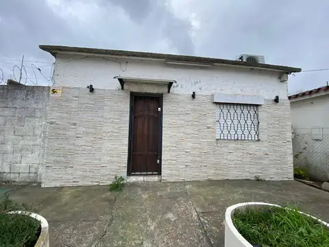 Venta de monoambiente con terreno en Pando