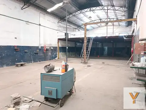 Depósito en Alquiler - 3 Baños - 500mts - Vicente López