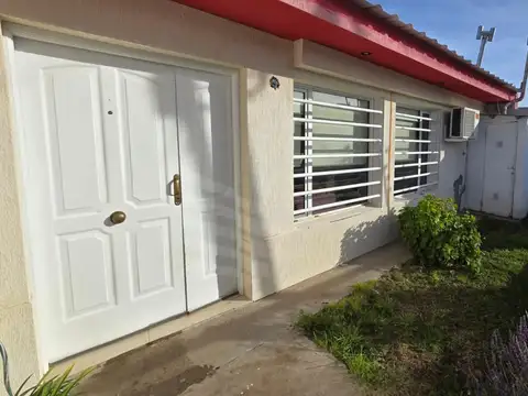 CASA EN VENTA 3 DORM APTA CREDITO KM14