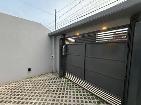 Casa en Venta en Parque Cisneros, USD 295.000