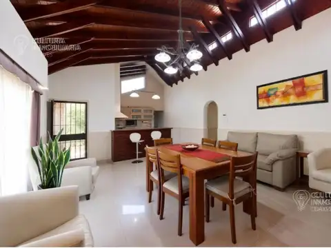 VENTA CASA 4 AMBIENTES EN LA REJA AMPLIO PARQUE
