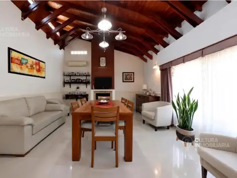 Casa 4 ambientes con 3 baños