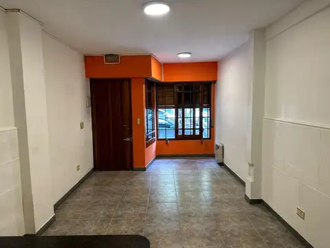 Depto Tipo Casa en Alquiler en Caballito, $ 950.000