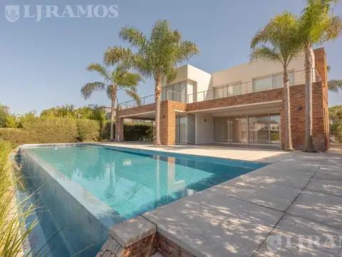 Casa a la laguna con 4 dormitorios  en alquiler en Santa Barbara