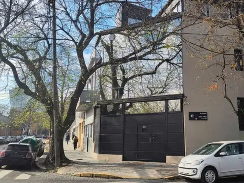 VENTA CASA 3 PISOS C/ASCENSOR BELGRANO CHICO.