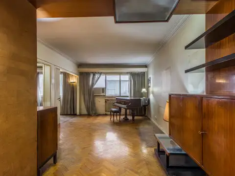 Aráoz 2400, Piso 4