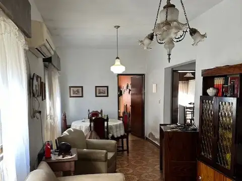 CASA 3 AMB. CON JARDIN