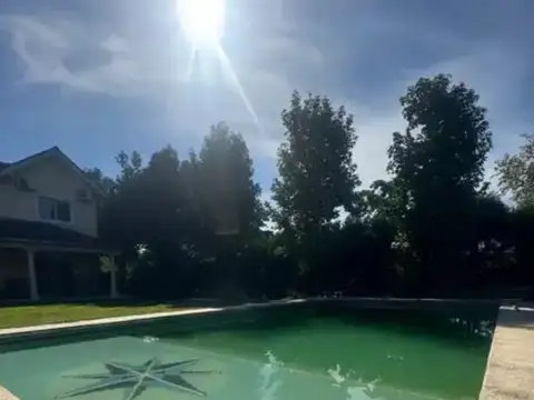 Casa 6 ambientes con 3 baños