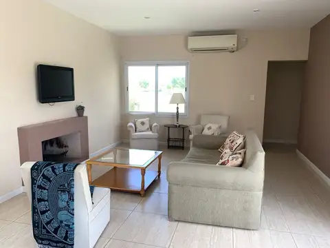 Venta Casa - El Canton - Golf - 4 ambientes - Permuta departamento