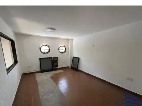 DEPOSITO EN VENTA VILLA MAIPU
