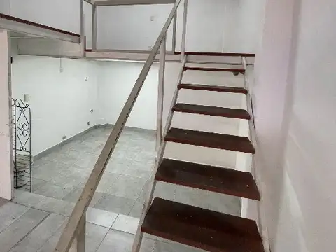 Departamento ideal para oficina comercial en Bernal