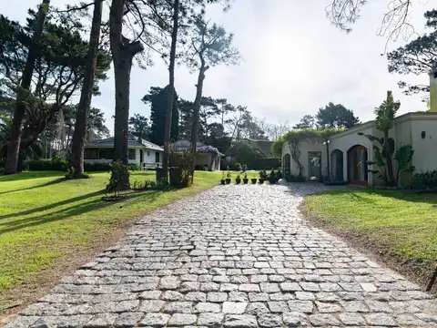 Espectacular Casa a la venta en Golf 100