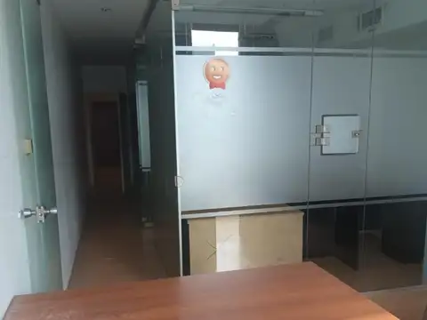 Oficina en Venta 25 años