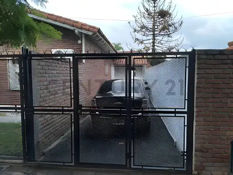 Excelente PH 4 amb en venta-Villa Luzuriaga.