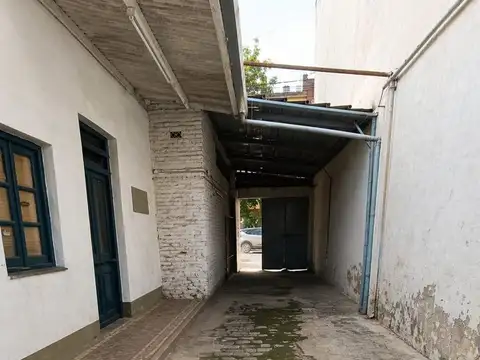 Galpon en Venta en Luis Agote, USD 145.000