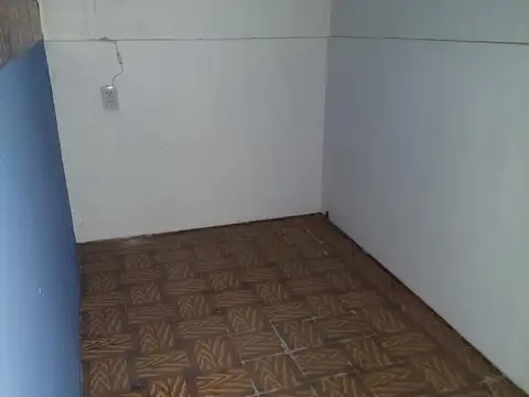 Casa 6 ambientes con 2 baños