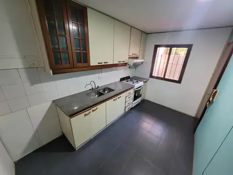 Depto Tipo Casa en Alquiler de 1 dormitorio