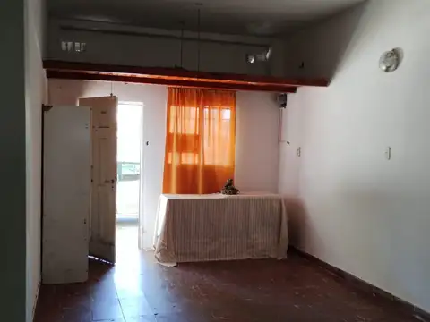 Depto Tipo Casa en Venta en Jose Leon Suarez, USD 38.000