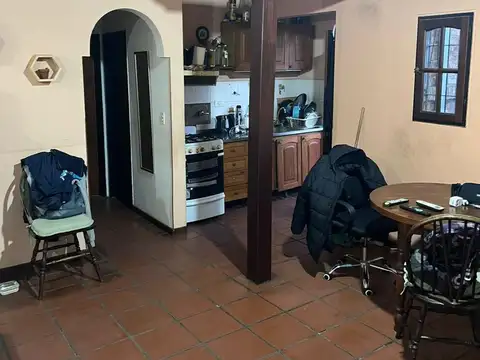 Casa PH al frente Ratti y Posta e pardo  Ituzaingo norte