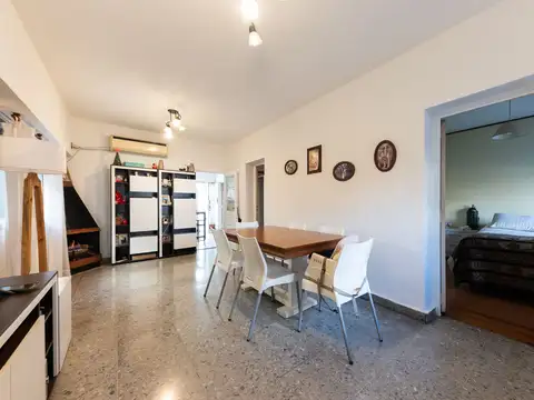 Depto Tipo Casa en Venta de 4 ambientes