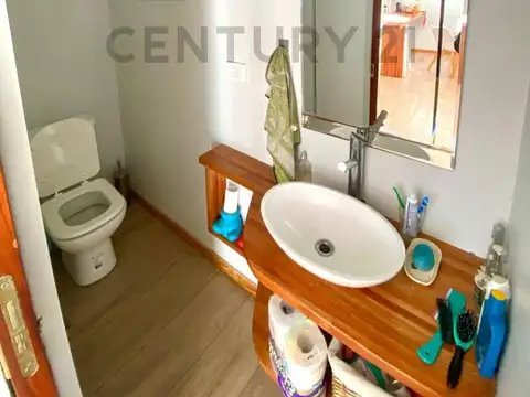 Dúplex de tres dormitorios en alquiler Gonnet