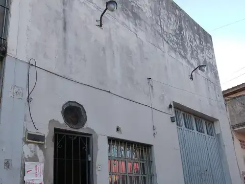 Galpon en Venta en Pompeya, USD 180.000