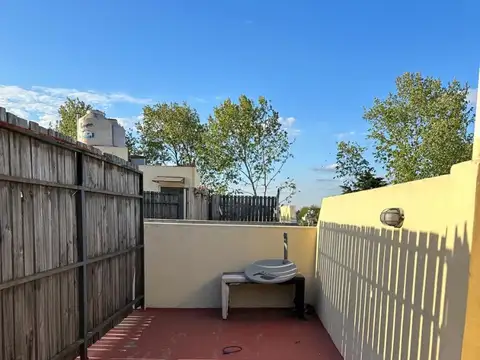 Estanislao Del Campo 1200, Piso 1