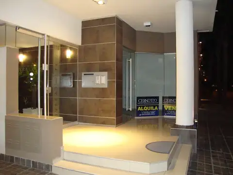 Local en Venta Via Pública