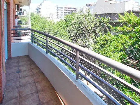 Juana Azurduy 2500, Piso 4