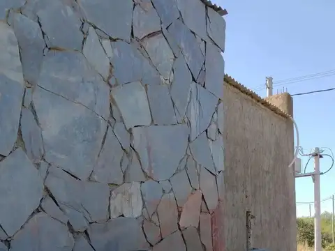 Casa 3 ambientes con 2 baños