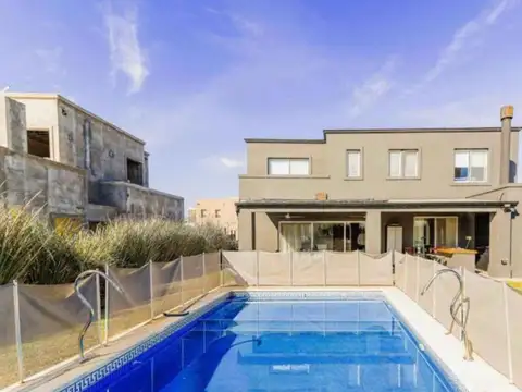 Casa en Venta en Acacias, Puertos, Escobar