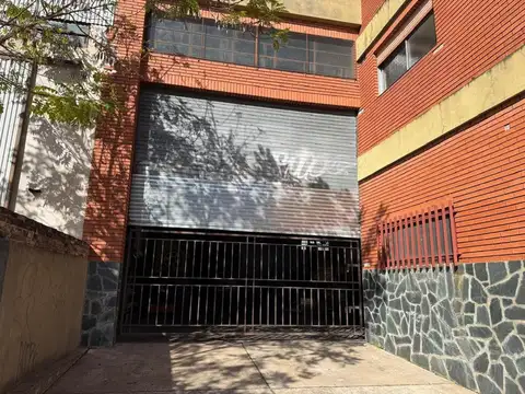PLANTA INDUSTRIAL 1.040 m² | 2 PUENTES GRÚA | T2+GAS INDUS.
