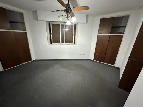 Depto Tipo Casa en Alquiler en Liniers, $ 1.300.000