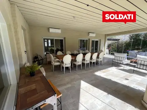 Highland CC, venta  casa con renta a julio 2027, al golf