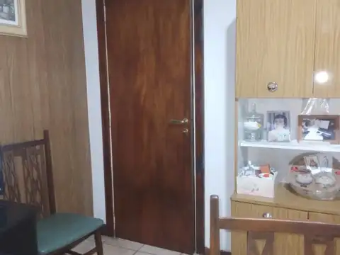 Departamento 4 ambientes c/ Lavadero y Terraza c/ Parrilla