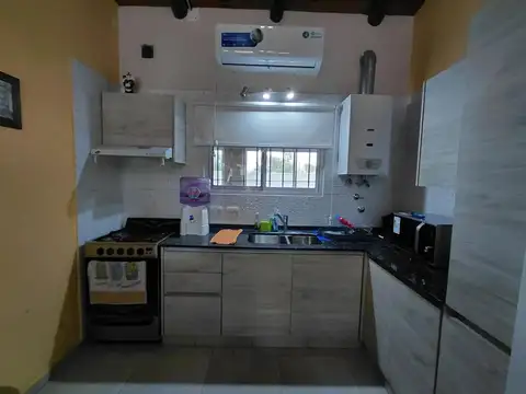 Casa 3 ambientes con 2 baños
