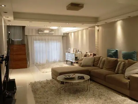 VENTA DEPTO DUPLEX 5 AMB CON PATIO + GUARDACOCHES