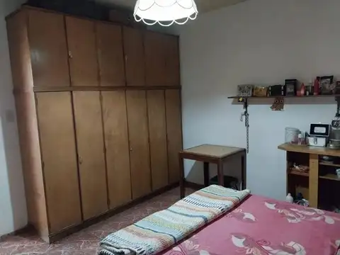 Casa mixta en venta - 2 dormitorios - 4° sección