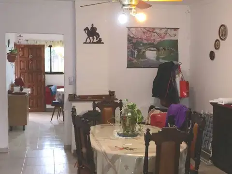 Cuyo nº  216 e/ J. B.Justo y Write