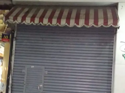 Local en Venta Via Púb.