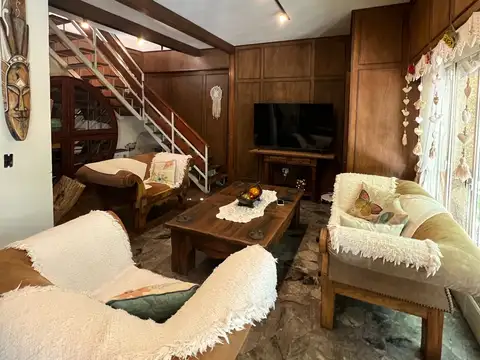 PH en Florida Mitre de 4 ambientes en planta alta 