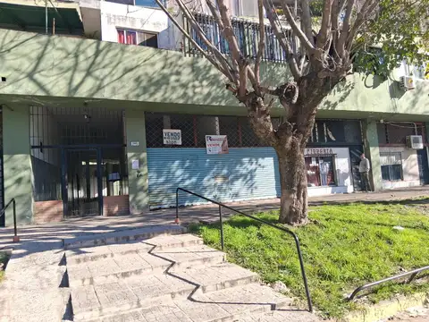 Departamento en C. Comercial